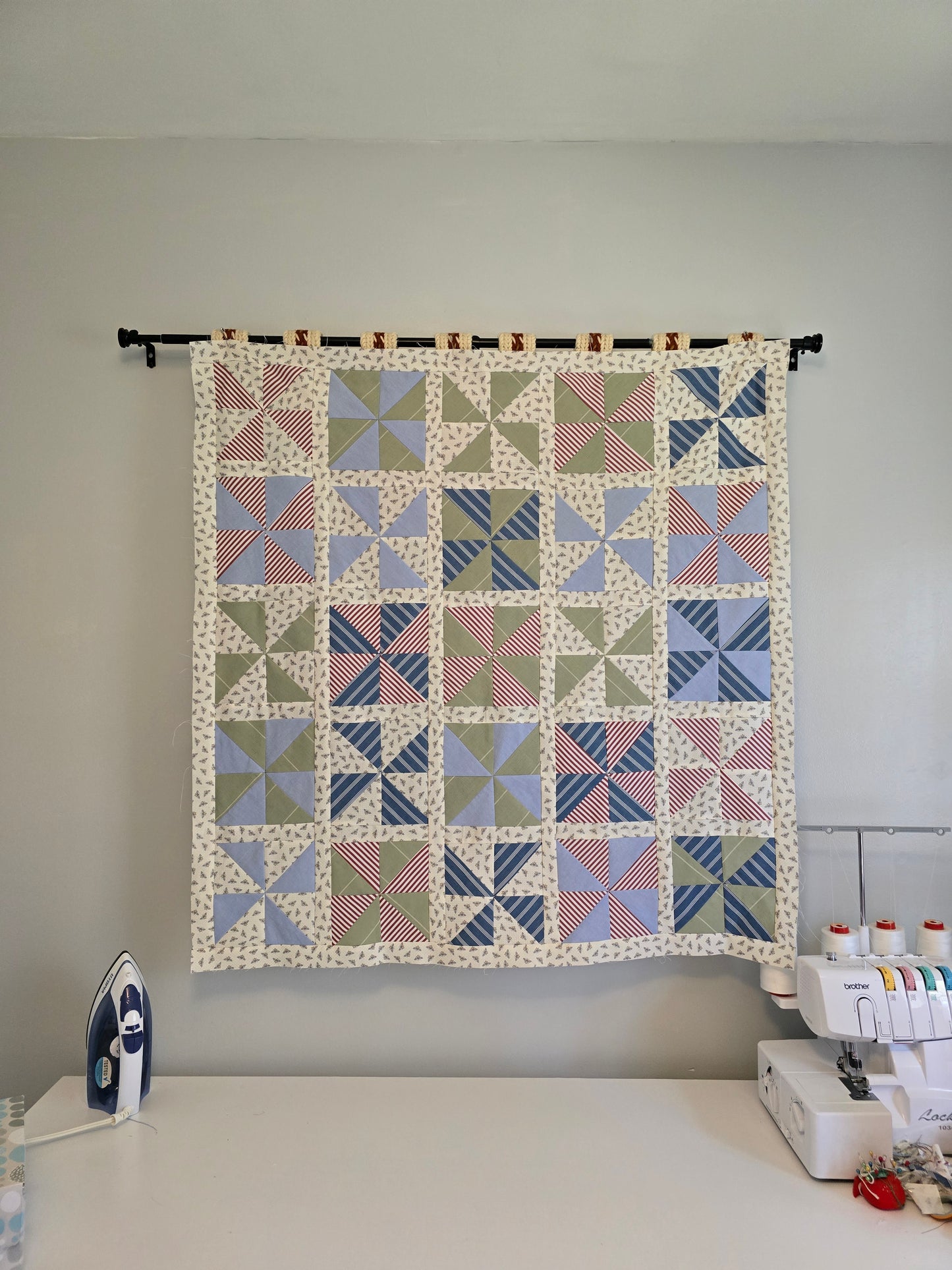 Fields Of Flowers Quilt (Lap Size)